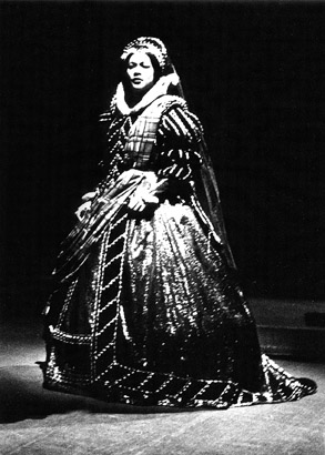  Christiane Eda Pierre
